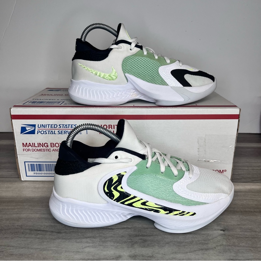 Nike Zoom Freak 4 Greek Coastline Shoes Kids 5Y DQ0553-100 Basketball Hoops